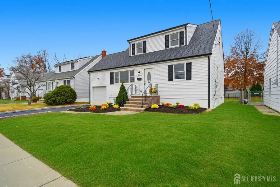 -2535 Standish Avenue, Union, NJ 07083 - Image #2