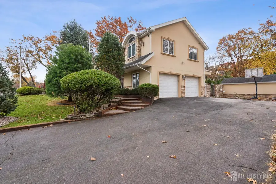 -6 Milton Avenue, East Brunswick, NJ 08816 - Image #3