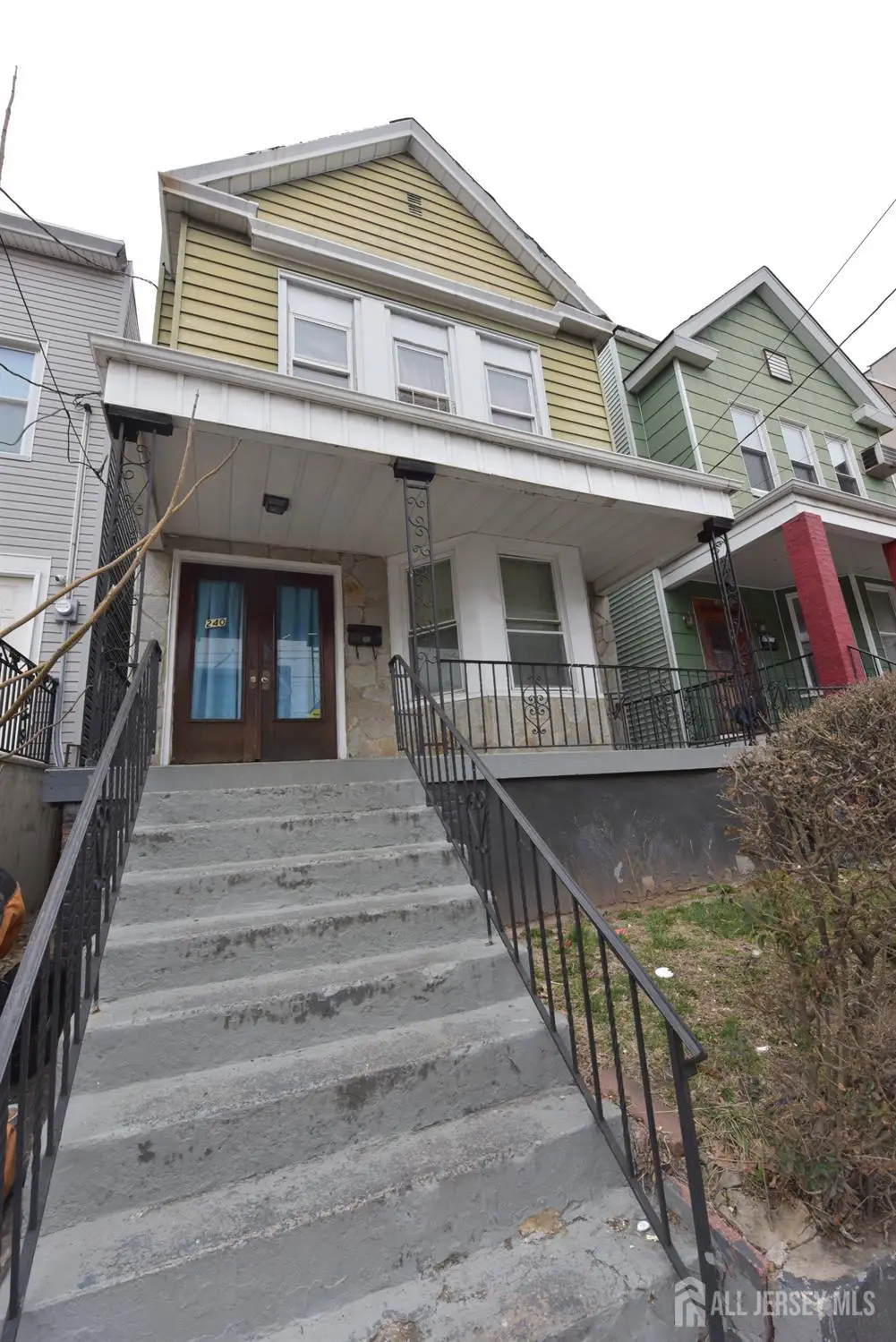 -240 Clinton Avenue, Jersey City, NJ 07304 - Image #1