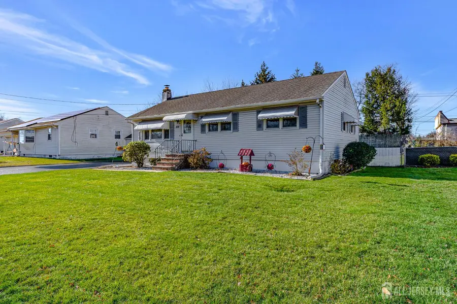 -820 Nelson Place, Piscataway, NJ 08854 - Image #3