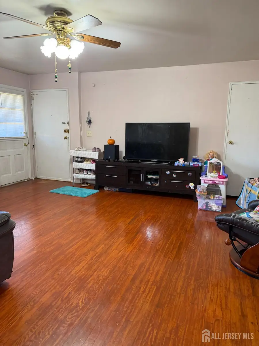 -55 Gill Lane #51, Iselin, NJ 08830 - Image #3