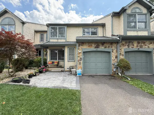 -37 Dorchester Drive, East Brunswick, NJ 08816