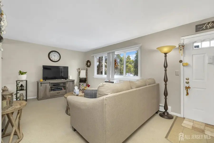 -641 Cricket Lane, Woodbridge Township, NJ 07208 - Image #2