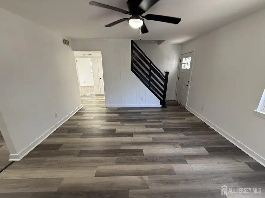 -1060 Terrace Boulevard, Ewing Township, NJ 08618 - Image #3