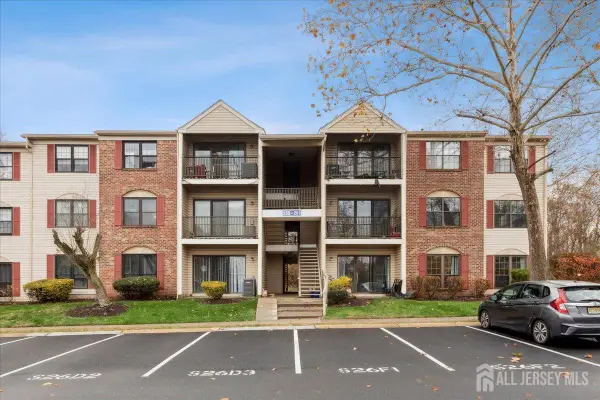 -255 Hampshire Court, Piscataway, NJ 08854