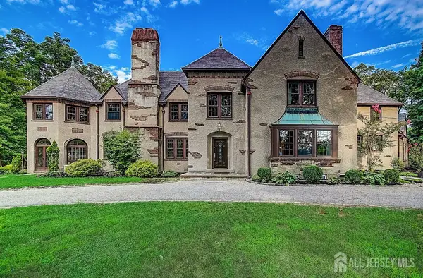 -1 Orchard Lane, Lawrence, NJ 08648