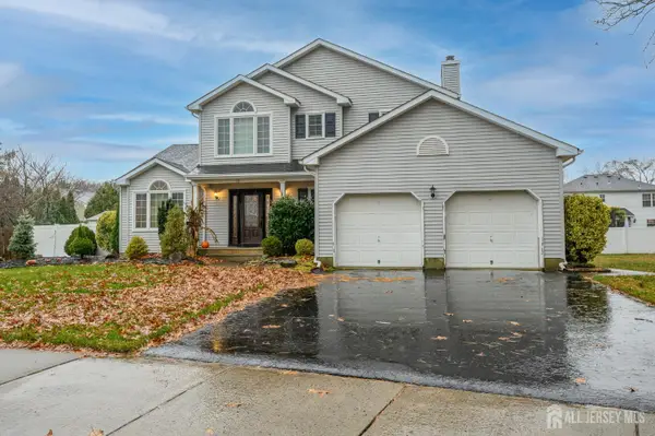 -12 Diamond Lane, Howell, NJ 07731