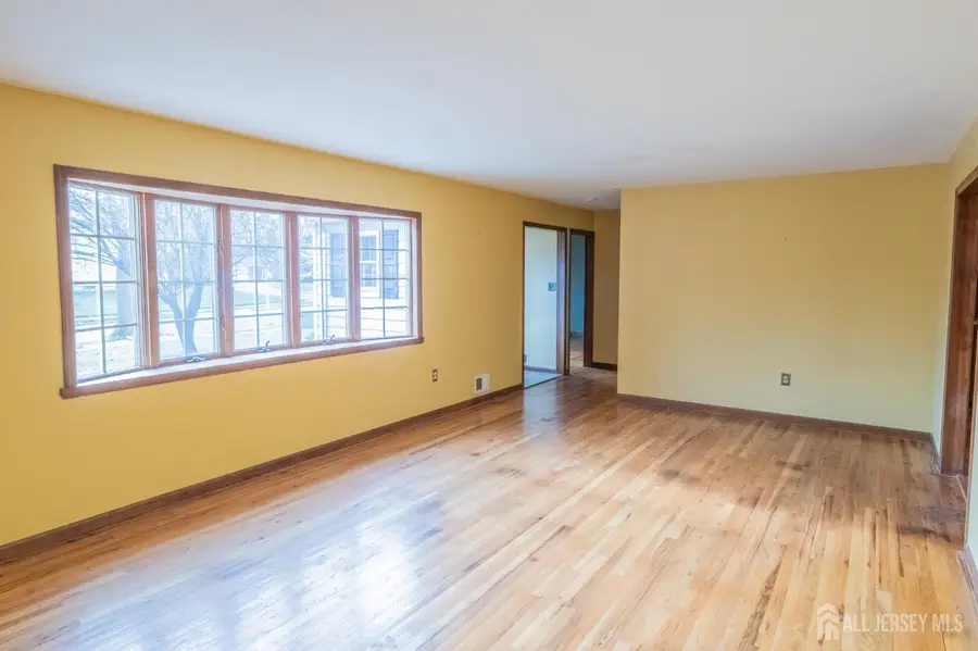 -12 Francis Road, East Brunswick, NJ 08816 - Image #2