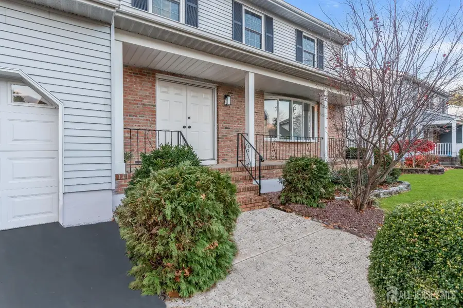 -3 Van Arsdale Court, East Brunswick, NJ 08816 - Image #2