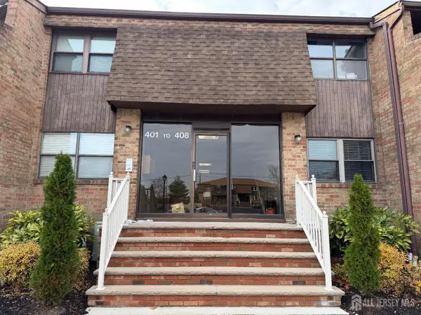 -401 Sharon Garden Court, Woodbridge Proper, NJ 07095