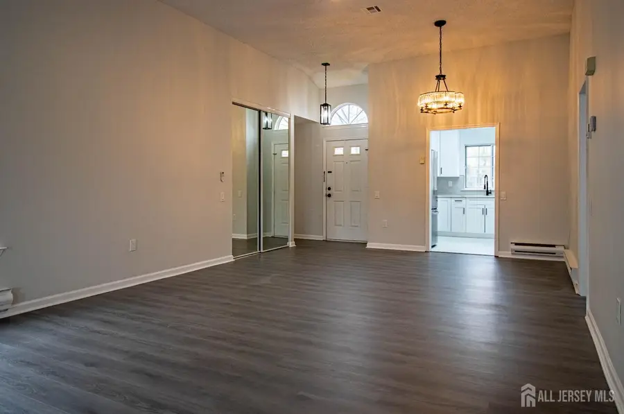 -659-B Azalea Plaza, Monroe, NJ 08831 - Image #3