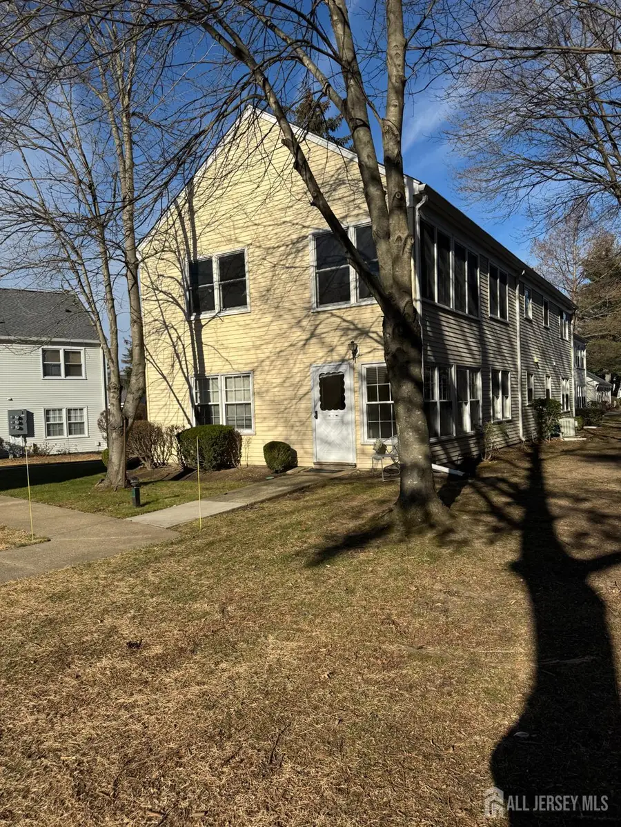 -413 Oxford Lane #B, Monroe, NJ 08831 - Image #2