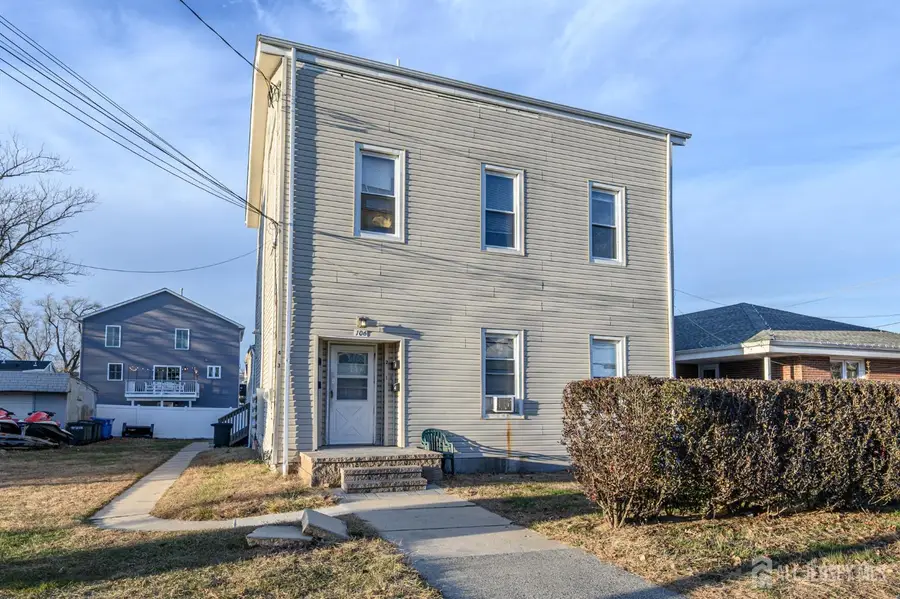 -122 S Rosewell Avenue S, South Amboy, NJ 08879 - Image #2
