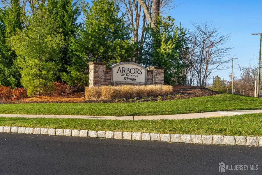 -23 Larkspur Lane, Monroe, NJ 08831 - Image #2