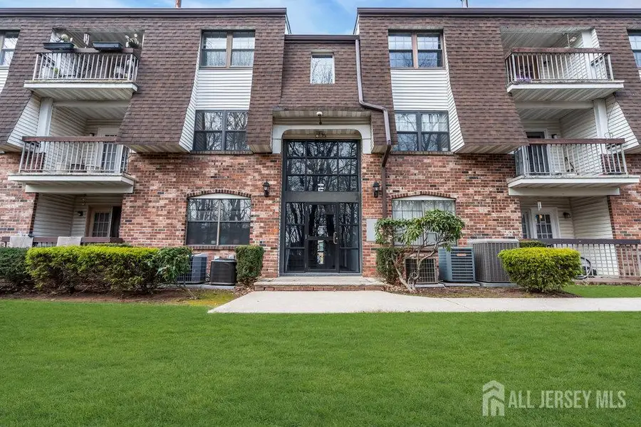 -603 Green Hollow Drive, Iselin, NJ 08830 - Image #2