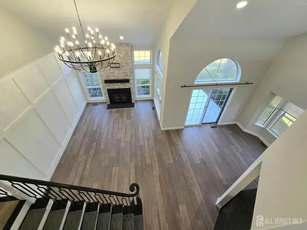 -14 Canterbury Drive, Monroe, NJ 08831