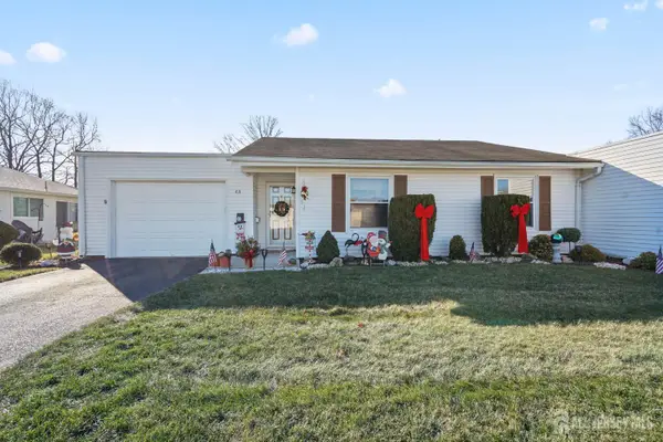 -4 Aspen Plaza #A, Monroe, NJ 08831