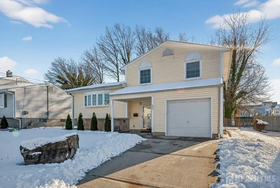 -651 Franklin Drive, Perth Amboy, NJ 08861 - #3