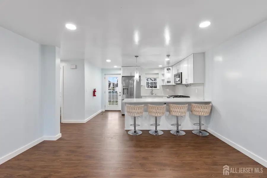 -33 Mcauliffe Drive, North Brunswick, NJ 08902 - Image #2