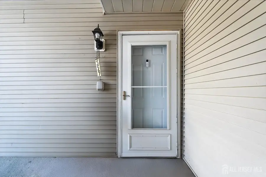 -359 Wycoff Way W, East Brunswick, NJ 08816 - Image #2