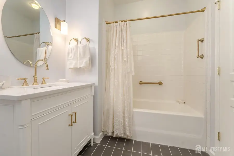 -1103 Conrad Way, Franklin Center, NJ 08873 - Image #3