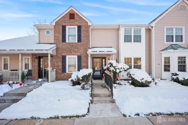 -9 Williamson Court, East Windsor, NJ 08520