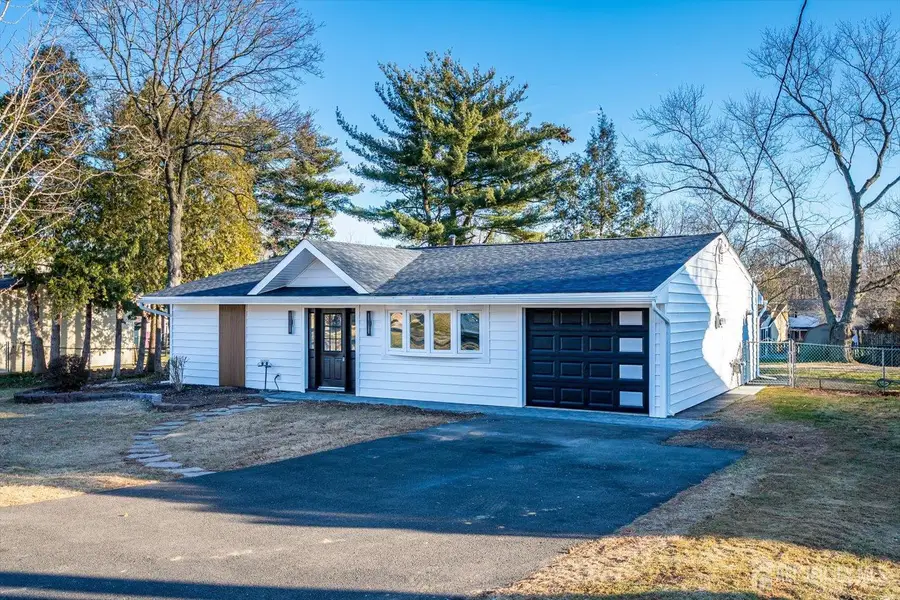 -20 Starling Road, Kendall Park, NJ 08824 - #2