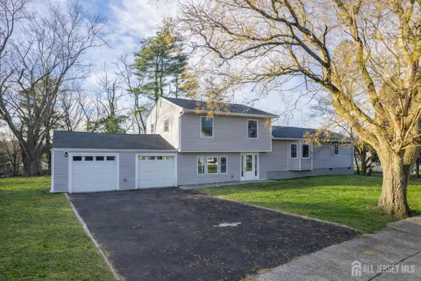 -21 Vauxhall Road, East Brunswick, NJ 08816