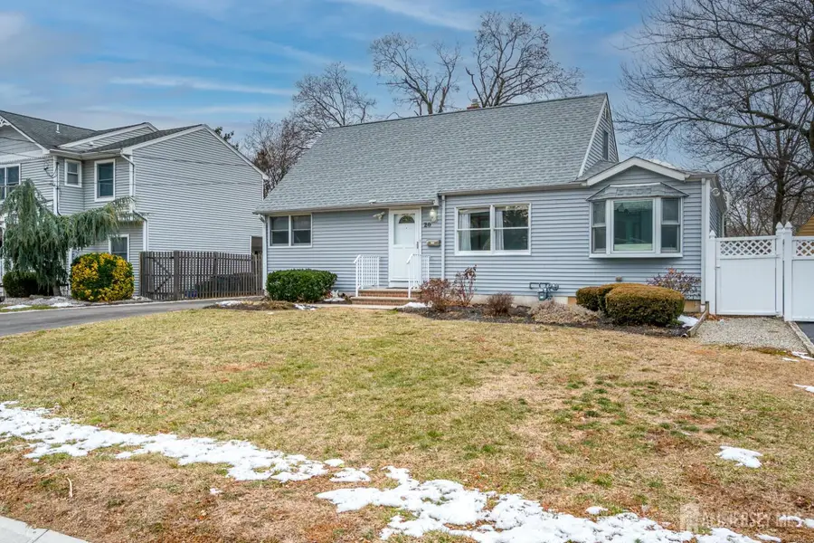 -20 Longfield Road, New Brunswick, NJ 08901 - Image #3