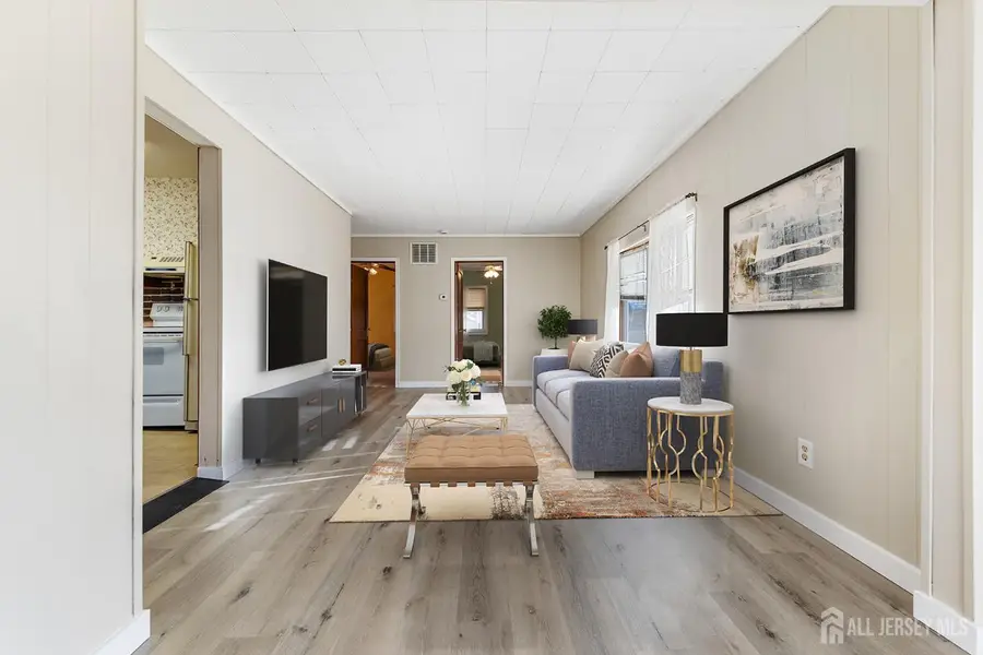 -104 Roosevelt Avenue, Laurence Harbor, NJ 08879 - Image #3