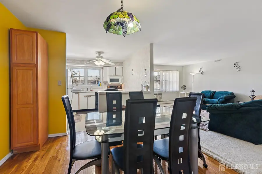 -24 Woodedge Avenue #A8, Edison, NJ 08817 - Image #2