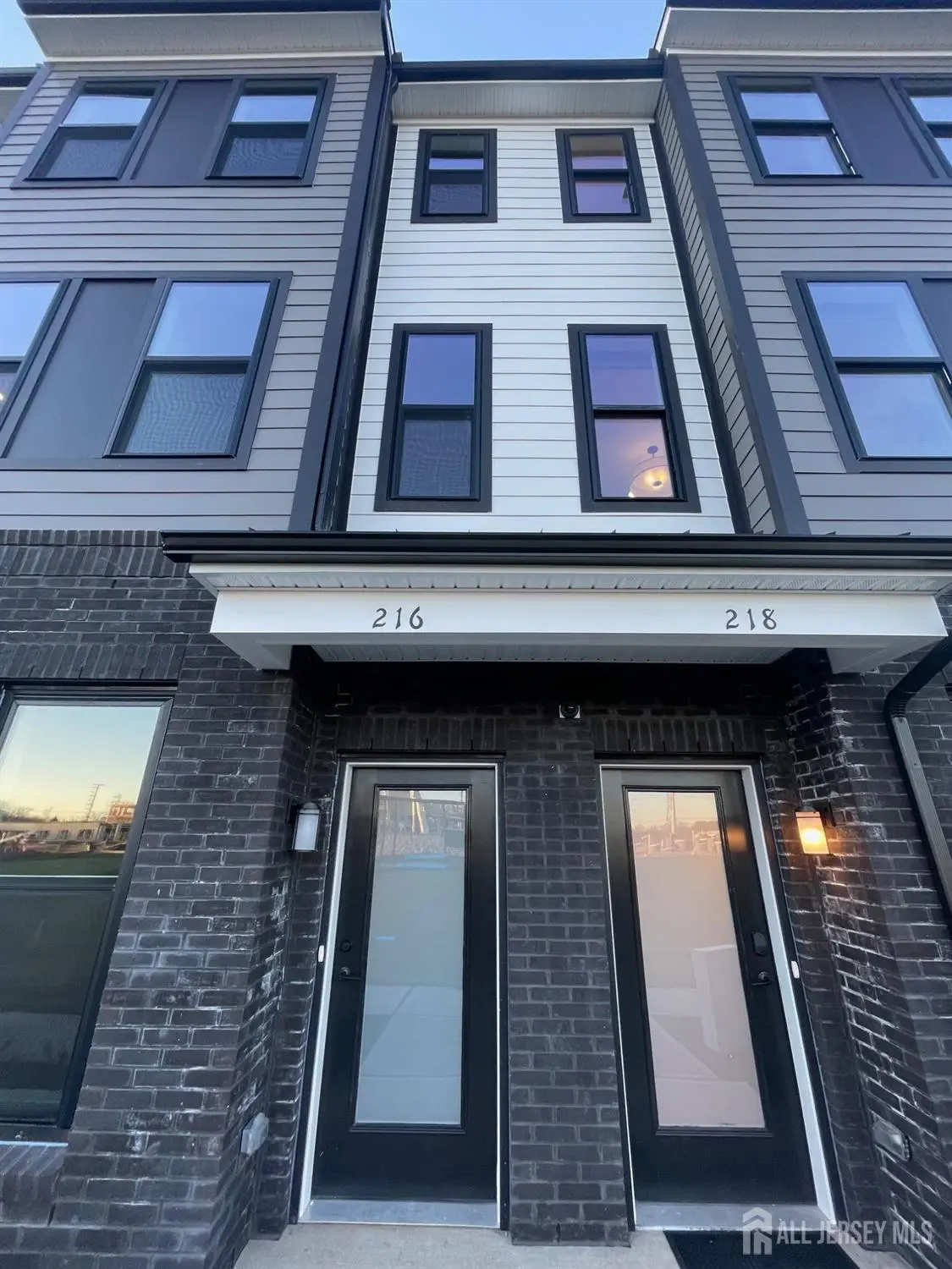 -216 Lyla Lane, New Brunswick, NJ 08901 - #1