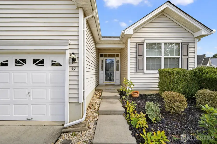 -39 Fernbrooke Drive, Westampton Township, NJ 08060 - Image #3