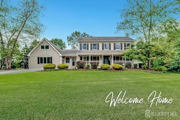 -526 County Road #579, Raritan, NJ 08551