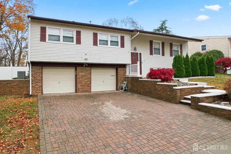-16 Hallo Street, Edison, NJ 08837 - Image #2