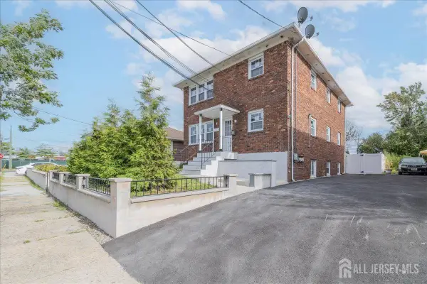 -54 Bergen Street, Carteret, NJ 07008