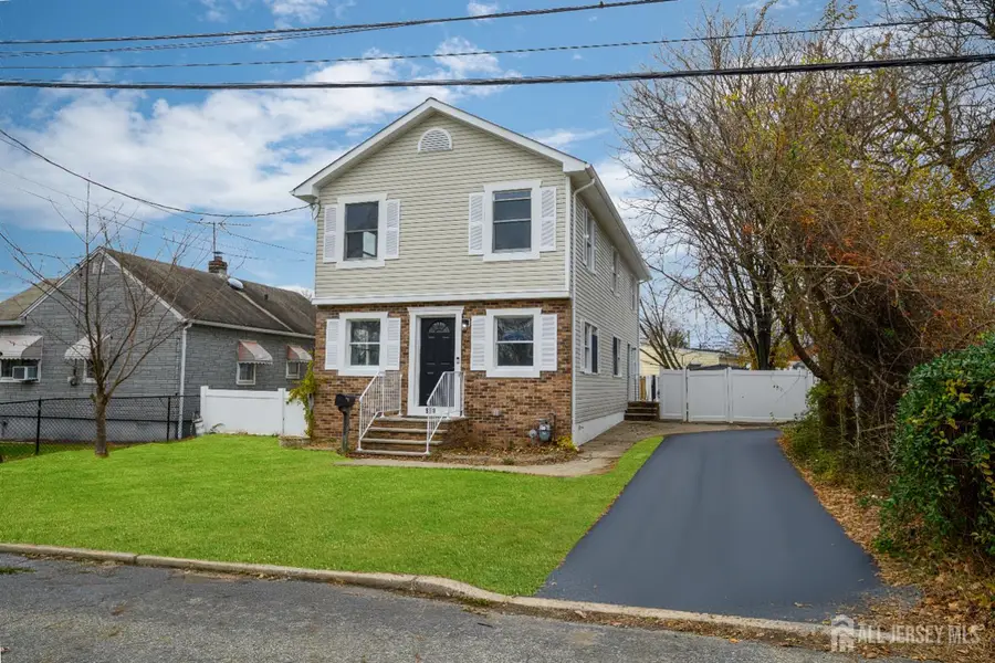 -998 Woodmere Drive, Cliffwood Beach, NJ 07735 - #2