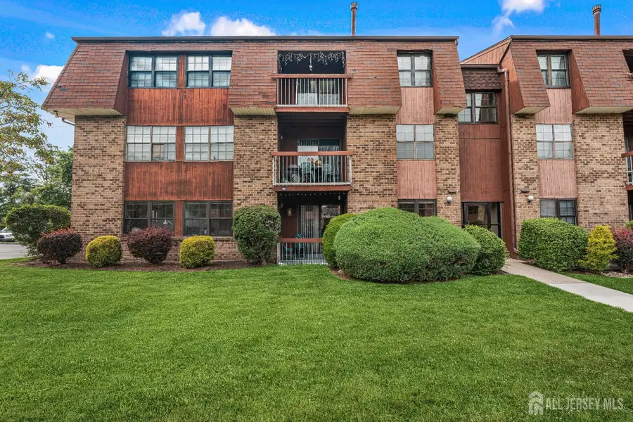-267-a Alpine Way #267a, Woodbridge, NJ 07095 - Image #3