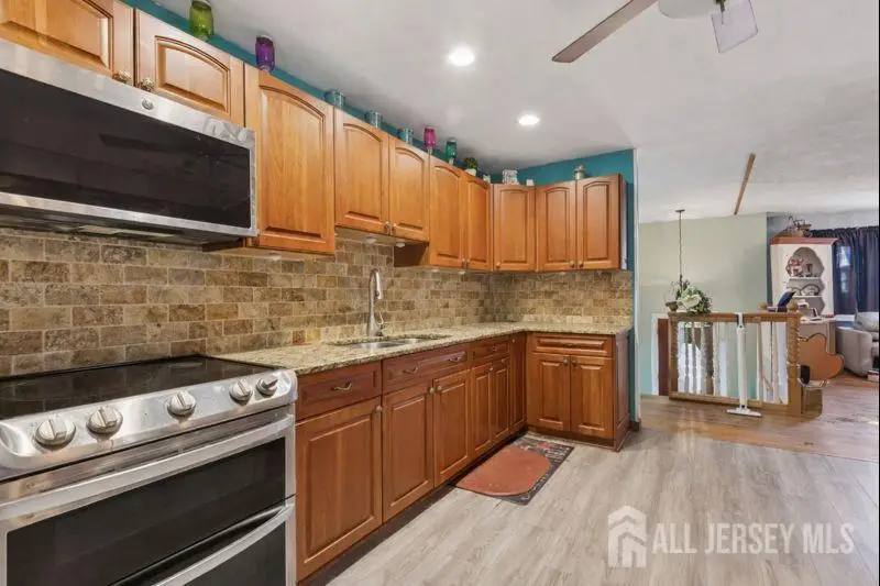 -1 Gorczyca Place, South Amboy, NJ 08879 - #3