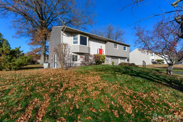 -17 Wellington Road, East Brunswick, NJ 08816