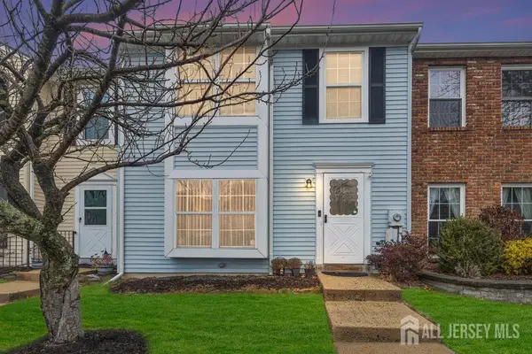 -16 Rodio Court, Sayreville, NJ 08872