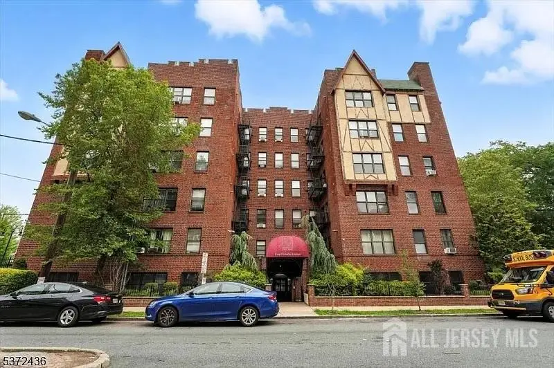 -5 Pomona Avenue, Newark, NJ 07112 - Image #1