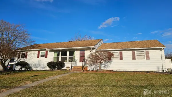 -42 Running Brook Road W, Ewing, NJ 08638