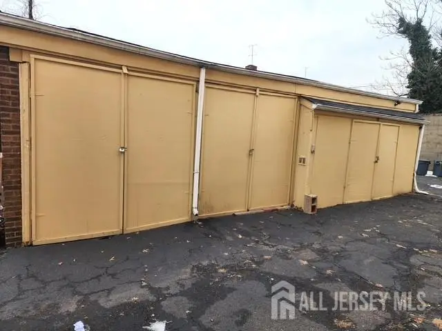 -196 W End Avenue W, Newark, NJ 07106 - Image #2