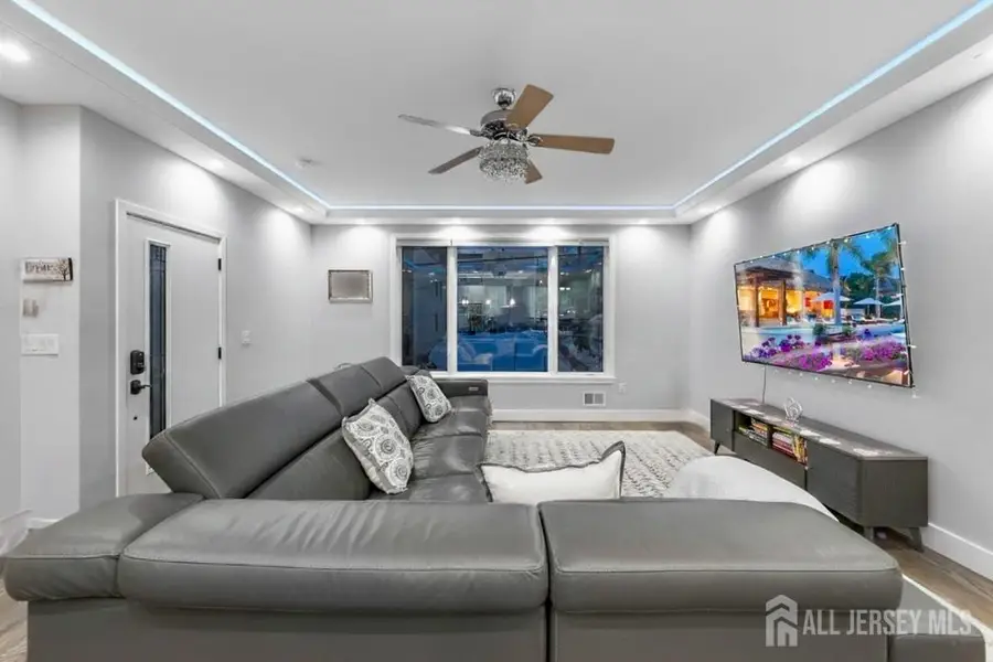 -299 Columbia Avenue #1, Jersey City, NJ 07307 - Image #3