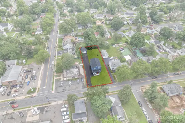 -423 New Market Road, Piscataway, NJ 08854