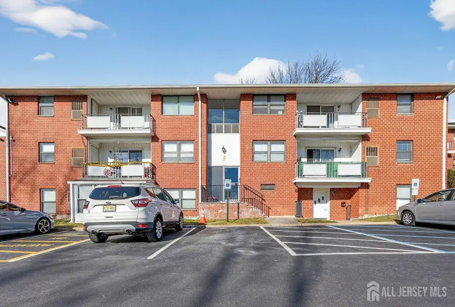 -1300 Rock Avenue #F3, North Plainfield, NJ 07060 - Image #3