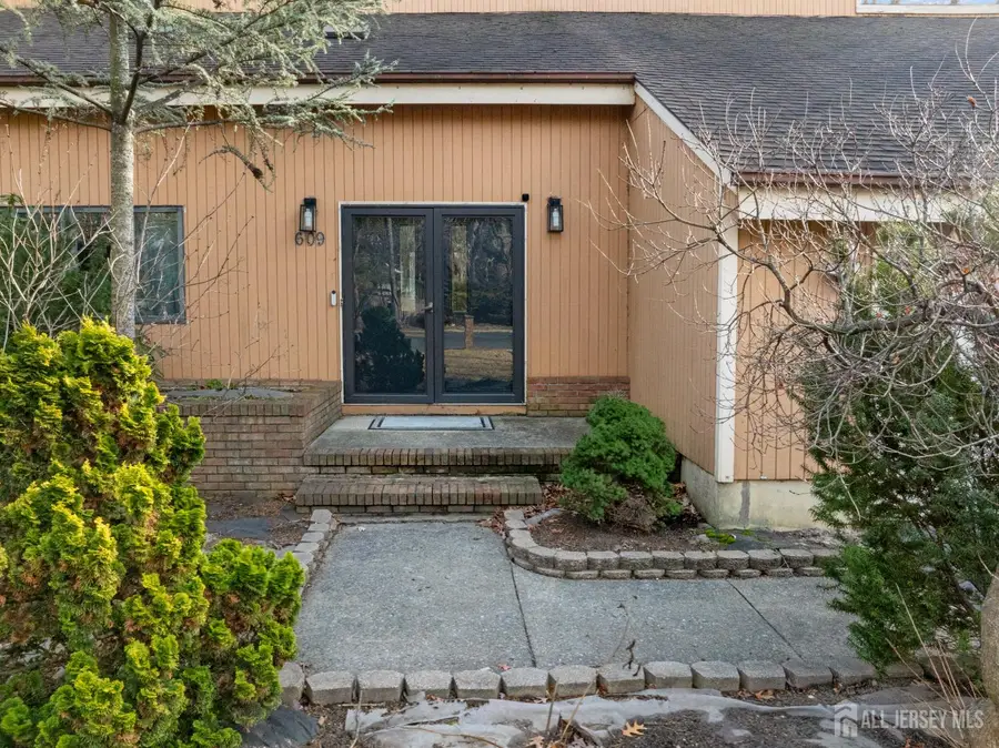 -609 Old Stage Road, Spotswood, NJ 08884 - Image #2