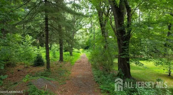 -169-A Applegarth Road, Monroe, NJ 08831