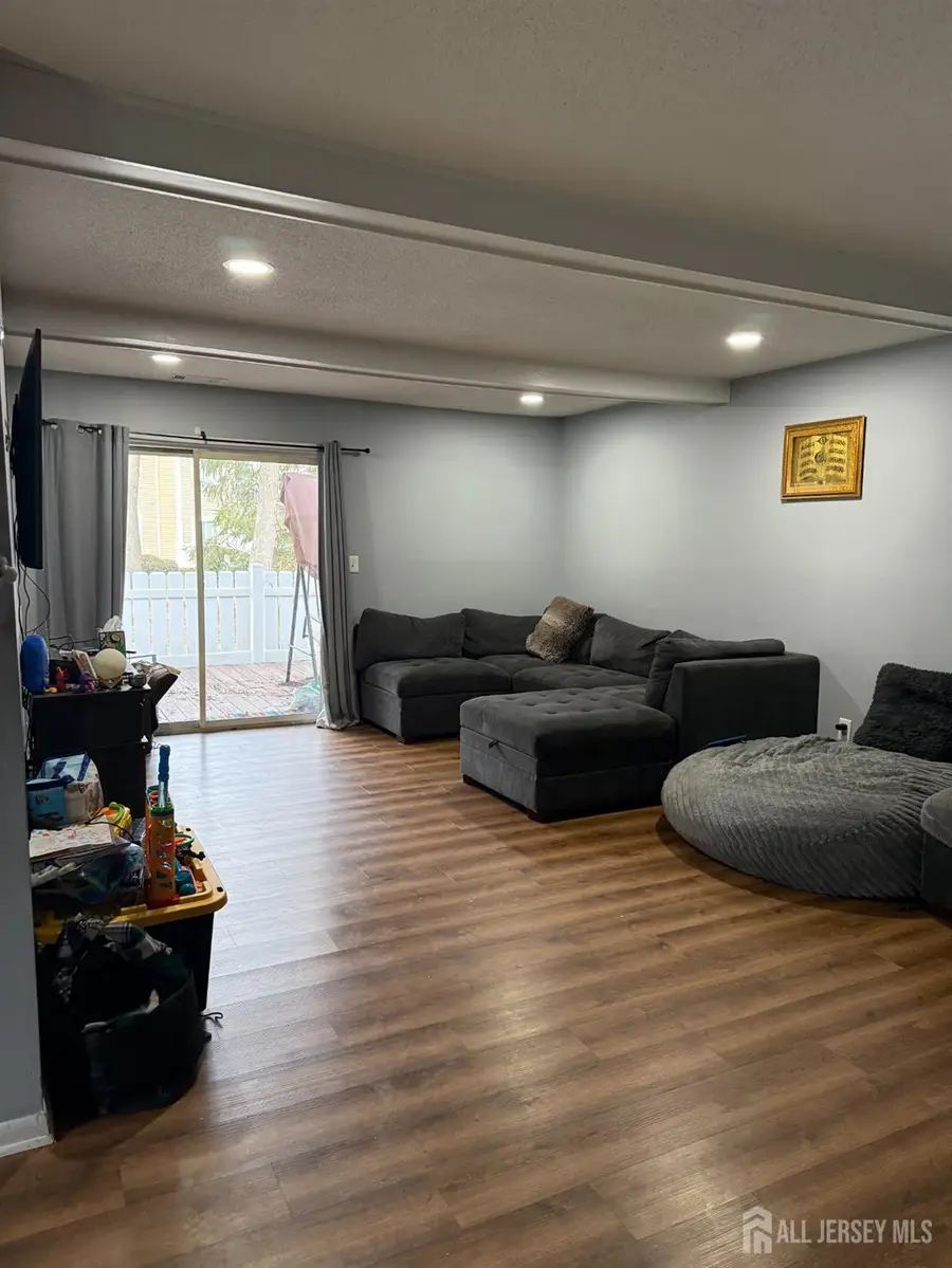 -7 Foxtail Lane, Heathcote, NJ 08852 - #2